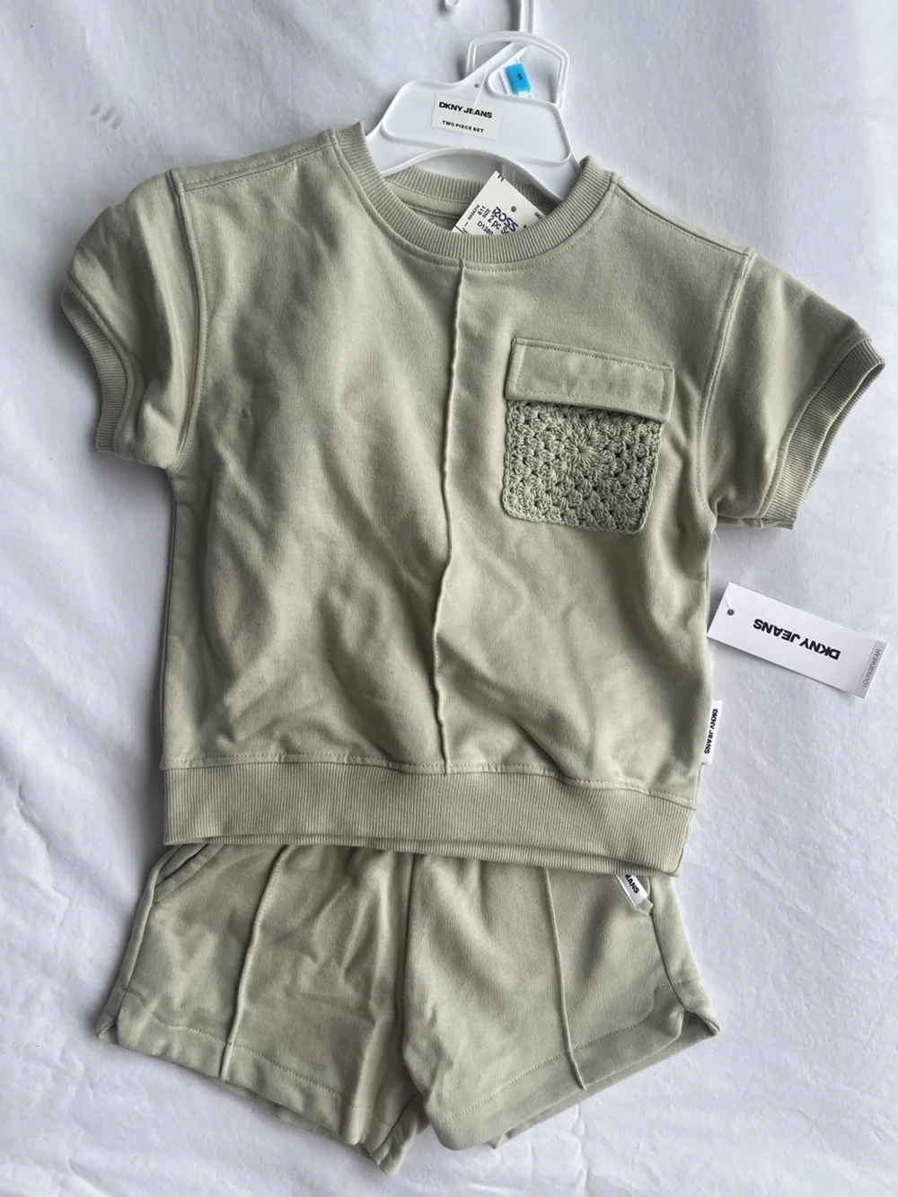 DKNY Jeans Girls Sage Green 2 Piece Loungewear Set Crochet Pocket Size 5 NEW